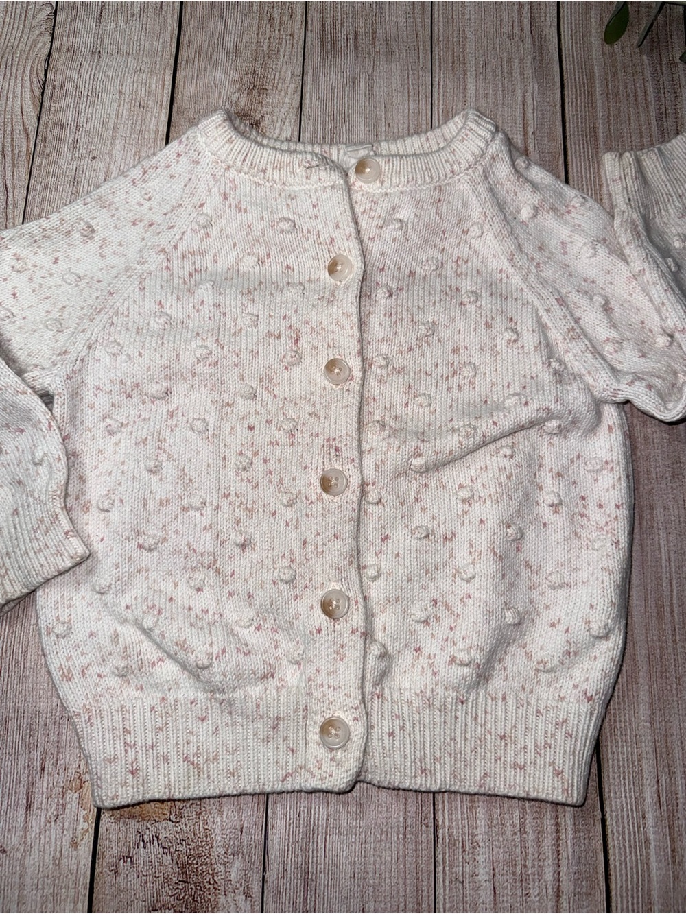 Jamie Kay | Cardigan - Picture 2 of 4